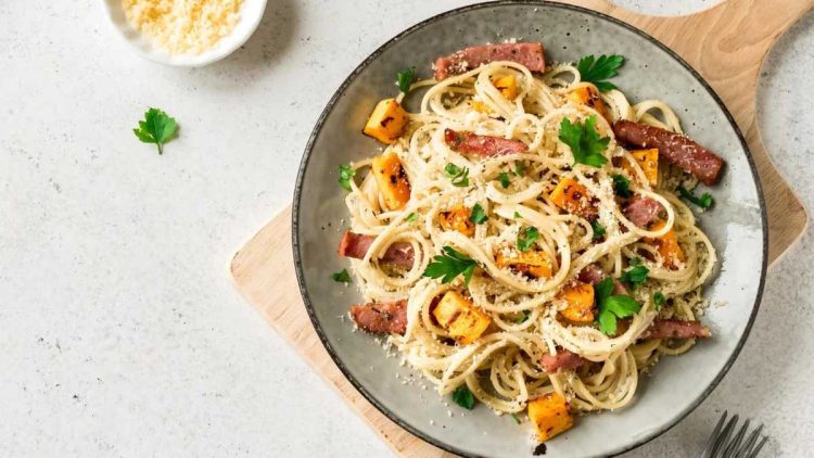 Spaghetti mit Speck und Butternut-Kürbis - Mehr für Elle