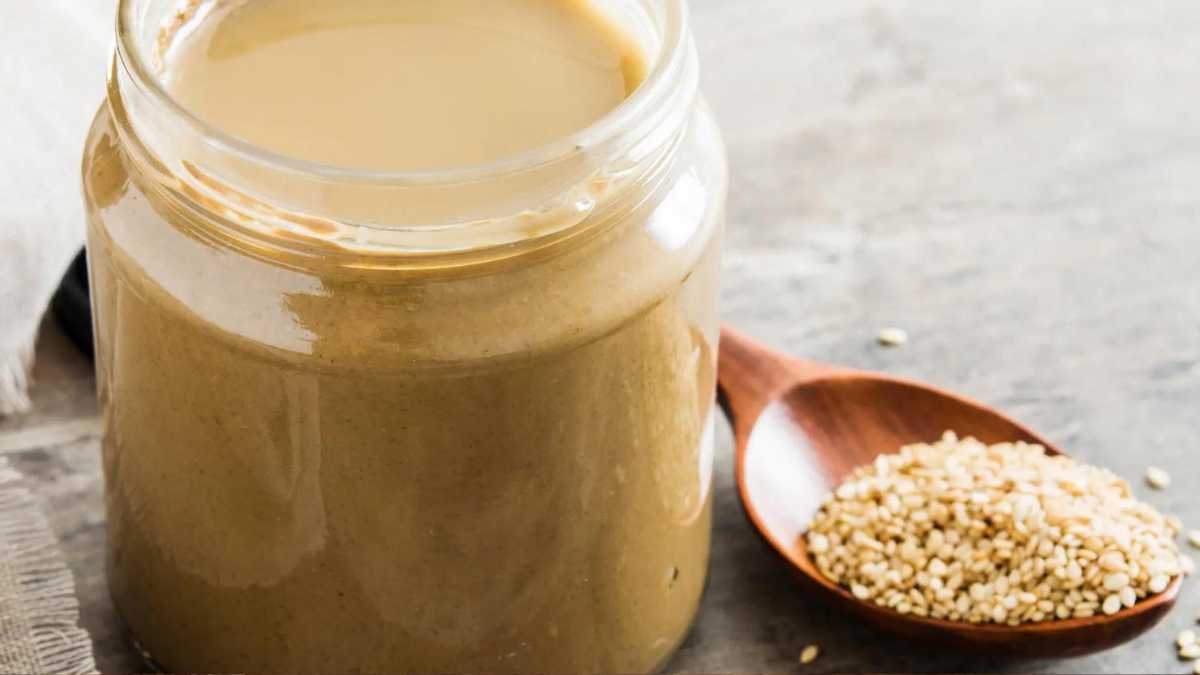 Rezept: Tahini - Sesampaste ganz einfach selbst machen - Mehr für Elle